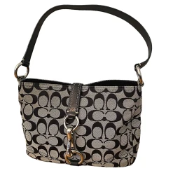 COACH Signature Clasp Closure Purse 13067