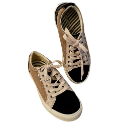 Taos Plim Soul Multicolor Shoe Women's Size 8.5