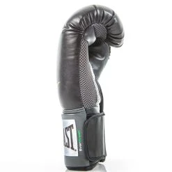 Everlast Heavy Bag Gloves -Curriculum & Resources shop G 68965 EverlastBoxingGloves SIDE 002